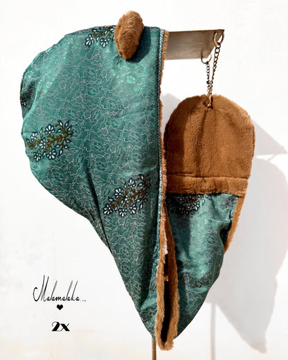 Capucha peluche reversible