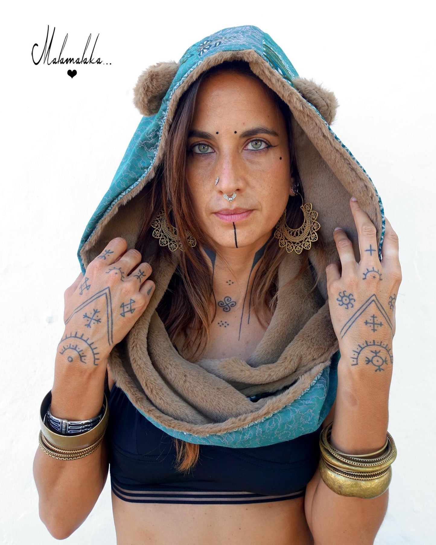 CAPUCHAS PELUCHE REVERSIBLES "Animalakas"...Pieza unica y exclusiva..Unisex..Ropa urbana..ropa festival