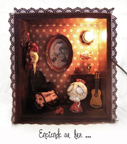 Minimundo Collectible Sculpture | Miniature Dollhouse Lamp · Unique Art Piece