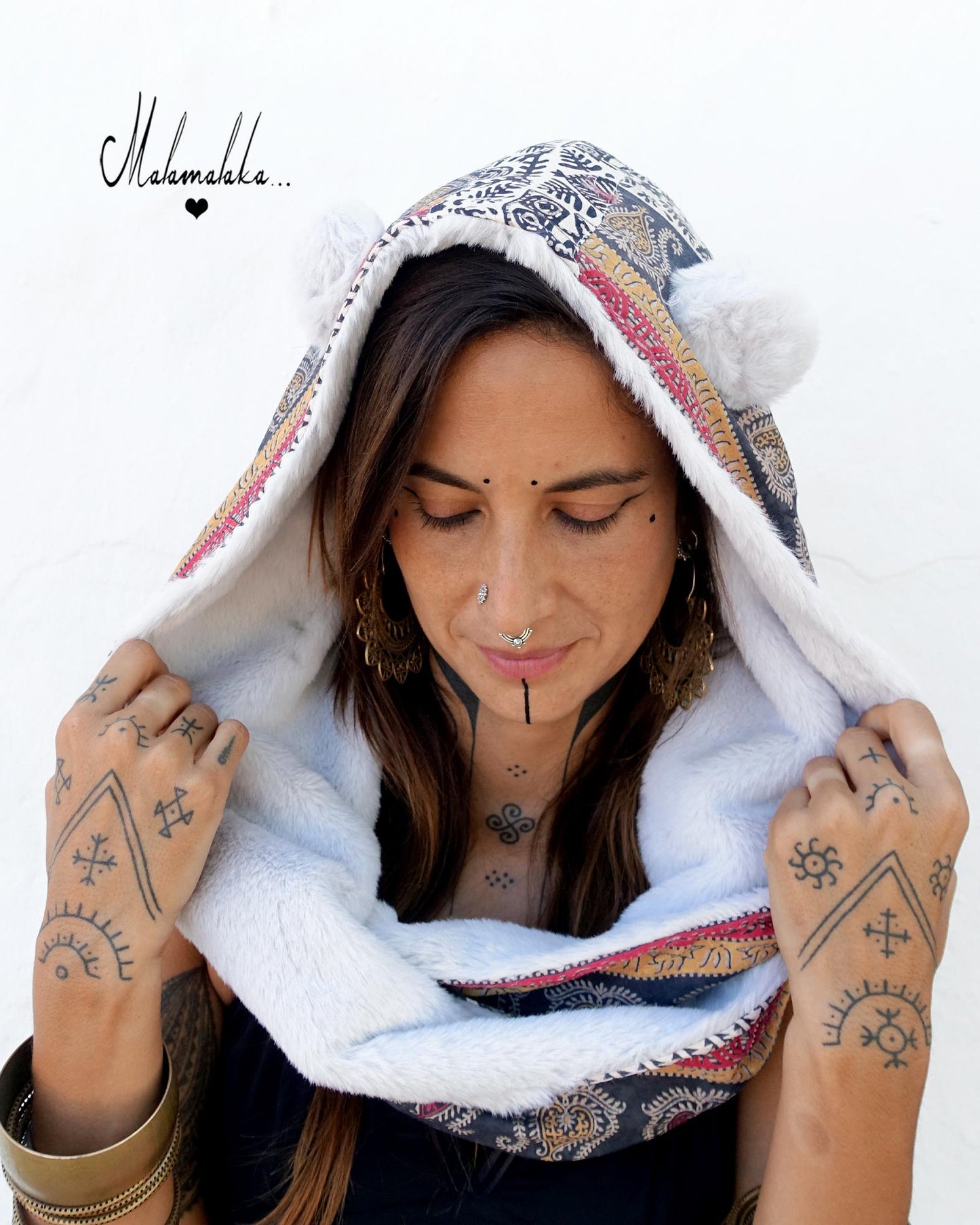 "Animalakas" Reversible Plush Hood — Unique & Exclusive | Unisex Festival & Streetwear