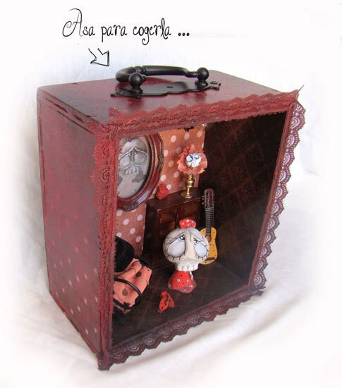 Minimundo Collectible Sculpture | Miniature Dollhouse Lamp · Unique Art Piece