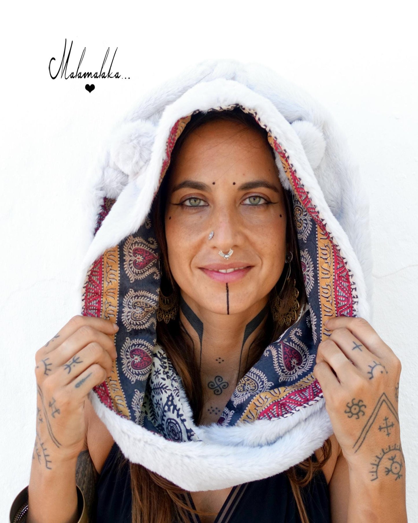 "Animalakas" Reversible Plush Hood — Unique & Exclusive | Unisex Festival & Streetwear